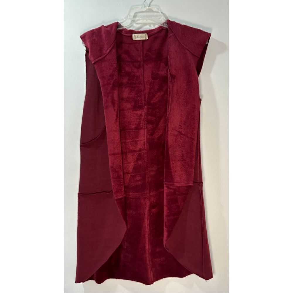 Altar’d State women’s burgundy fleece hooded cardigan size Small. #40-1016